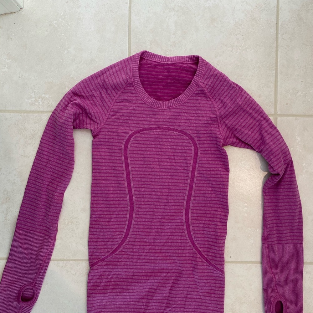 Lululemon long sleeve tee